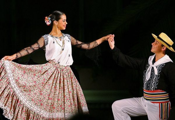 Día Del Folklore Paraguayo, Para Celebrar La Identidad Nacional - Unicanal