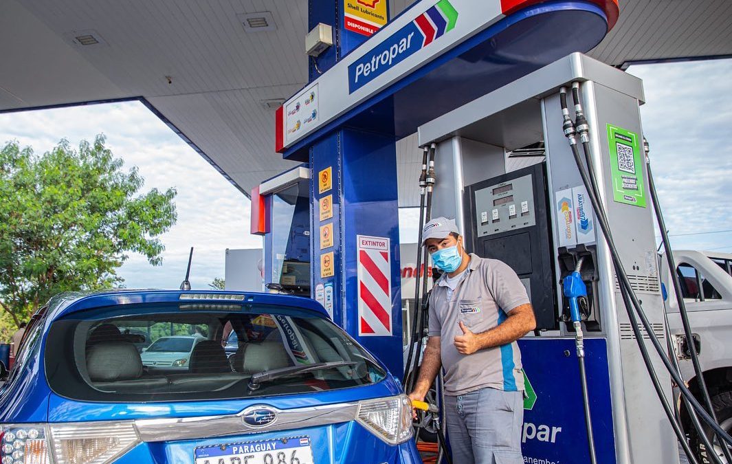 Petropar anuncia ínfima reducción de G. 150 en el costo de nafta 88