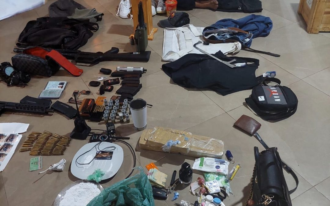 Capturan a supuestos sicarios con armas y drogas en Asunción