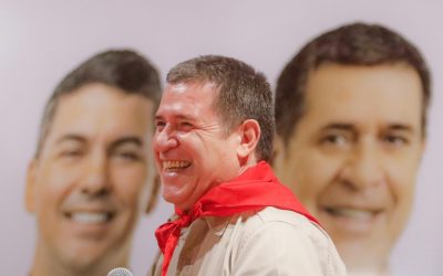 Horacio Cartes es electo presidente del Partido Colorado