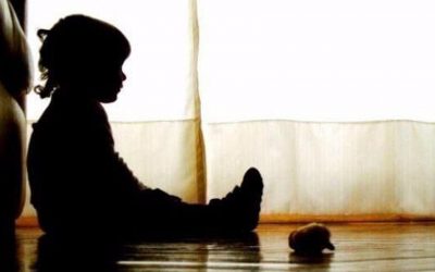 Condenan a madre que no denunció abuso sexual de su hija