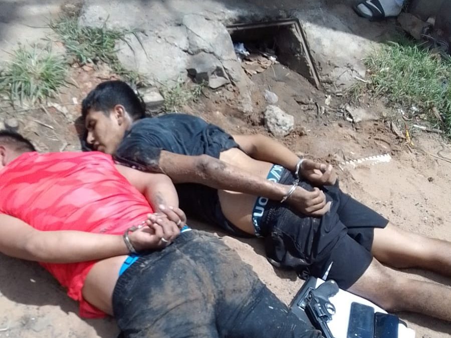 Presuntos motochorros fueron detenidos tras asalto a estación de servicios en Luque