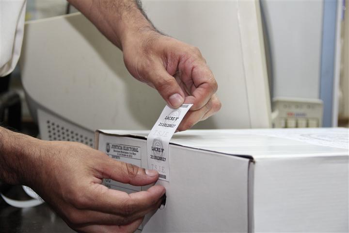 Elecciones: TSJE envía materiales electorales al exterior