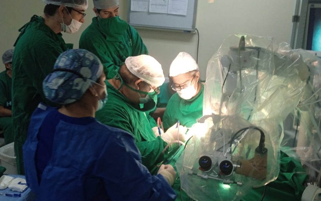 Niño de 3 años podrá escuchar y hablar gracias a implante coclear