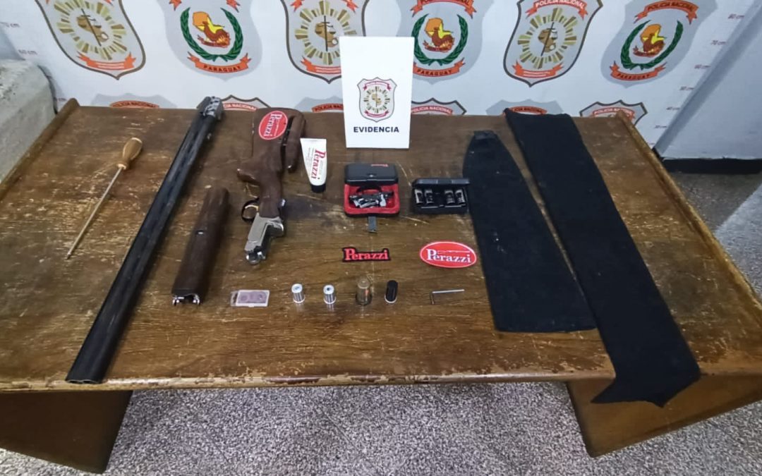 Imputan a hombres que robaron escopeta deportiva a atleta