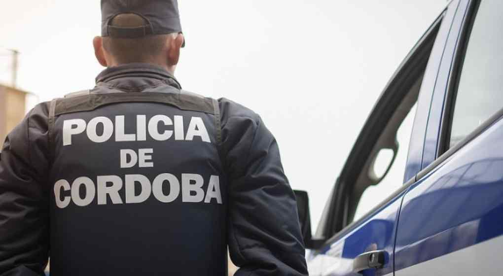 Argentina: ebrio al volante arrancó un pedazo de dedo a un policía