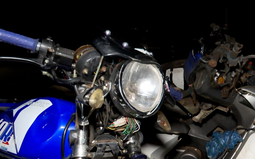 Itauguá: Joven motociclista muere tras impactar contra una camioneta