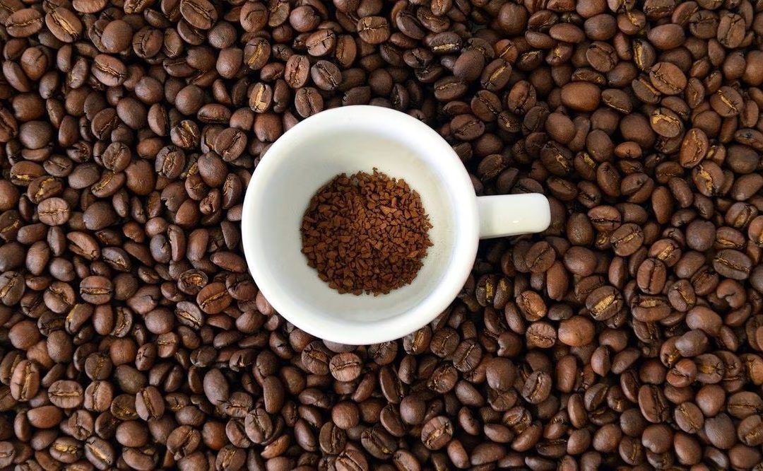 Salud advierte sobre comercialización de café austriaco sin registro sanitario