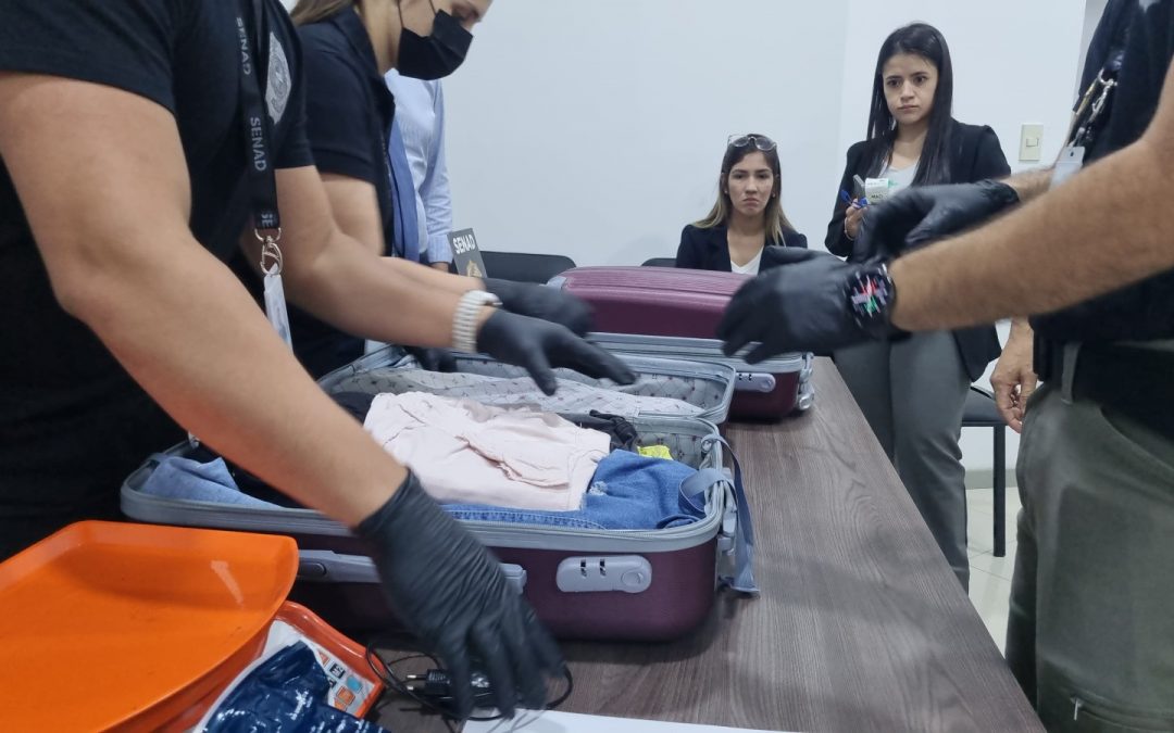 Hallan más de 10 kilos de cocaína en la maleta de una paraguaya