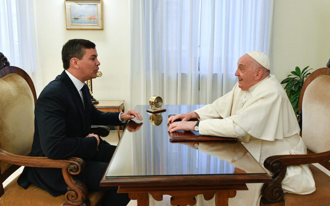 Visita a Roma: Santiago Peña se reunió con el papa Francisco