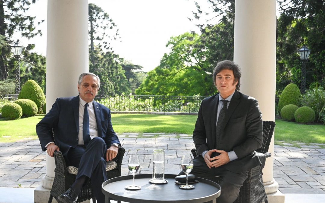 Argentina: Alberto Fernández y Javier Milei inician proceso de transición