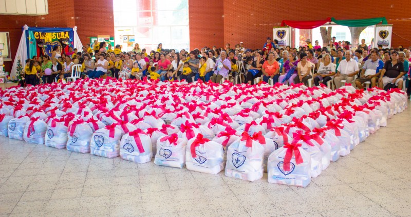 «Un día para dar»: Campaña busca armar 500 canastas navideñas para ayudar a familias vulnerables