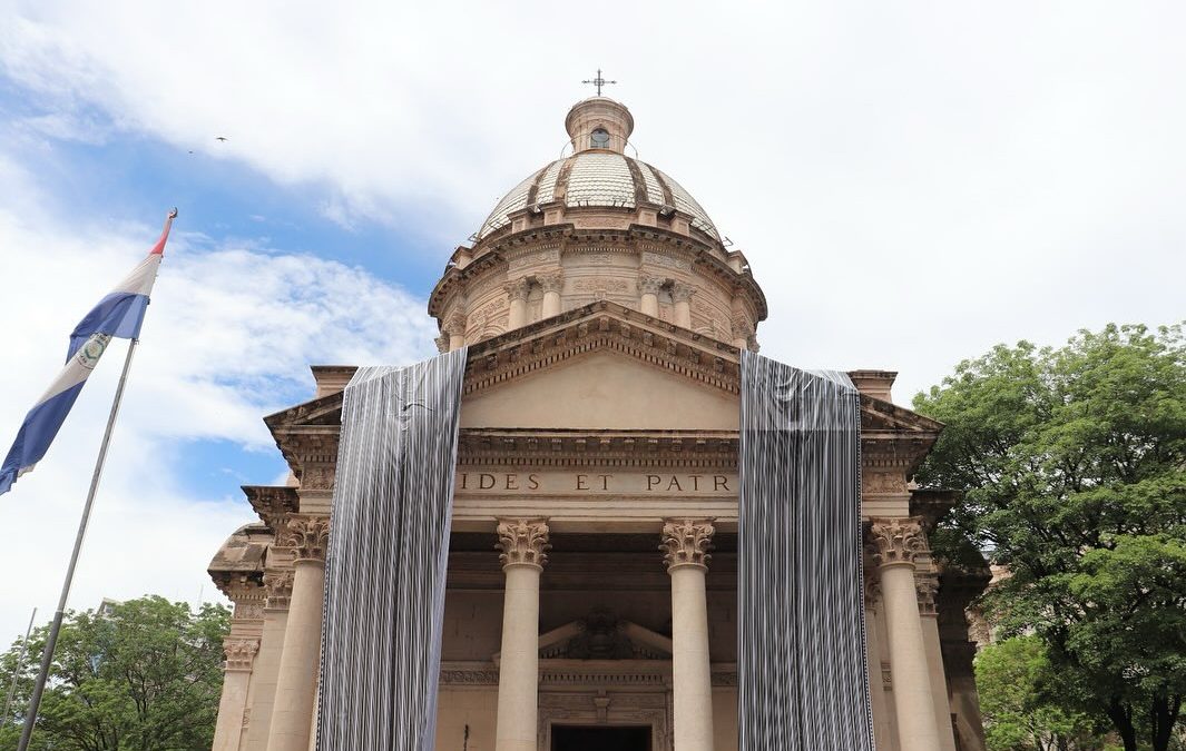Unesco declara Patrimonio Cultural al Poncho Para’i de 60 listas