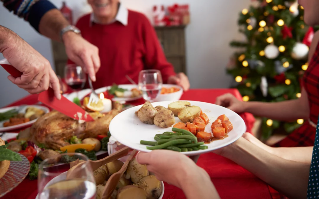 Experto brinda recomendaciones para comer saludable en la cena navideña