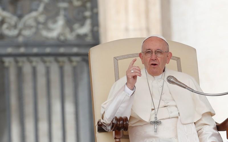 Papa Francisco advierte que inteligencia artificial amenaza el trabajo humano