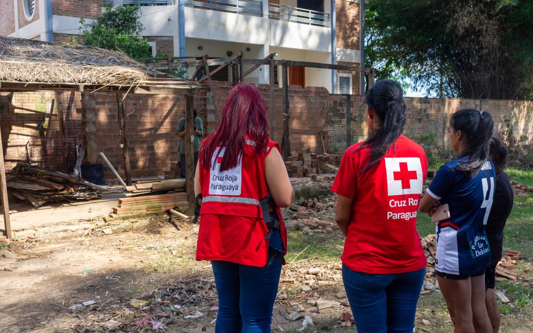 Cerca de 500 familias afectadas por inundaciones fueron beneficiadas por la Cruz Roja Paraguaya