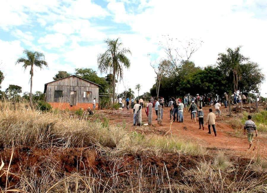 Cuatro muertos tras enfrentamiento entre campesinos e indígenas en Presidente Hayes