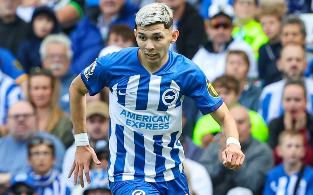 Julio Enciso regresa a la convocatoria del Brighton tras superar una larga lesión