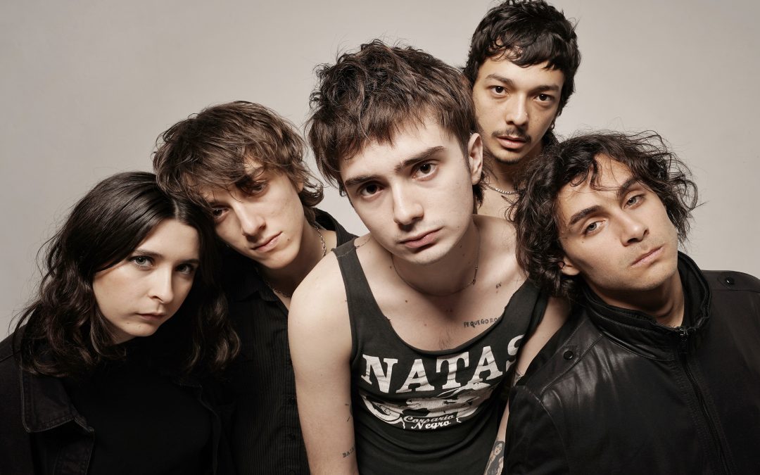 Ryan presenta ‘Peluquería’: el nuevo sencillo de su álbum ‘BabyRock vivo Moscú’