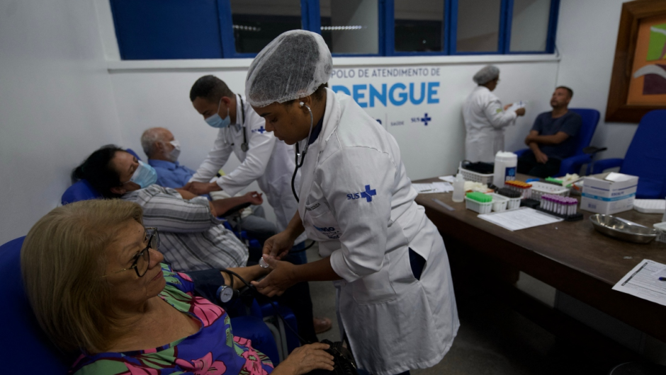 Alarmante brote de dengue en Brasil: Registran más de 500.000 casos y 75 muertes