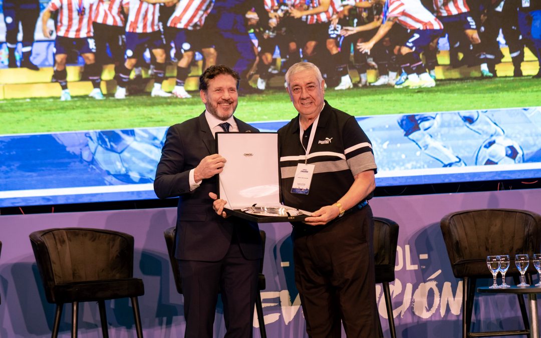 Carlos Jara Saguier destacado en premiación de la CONMEBOL por su éxito en Preolímpicos