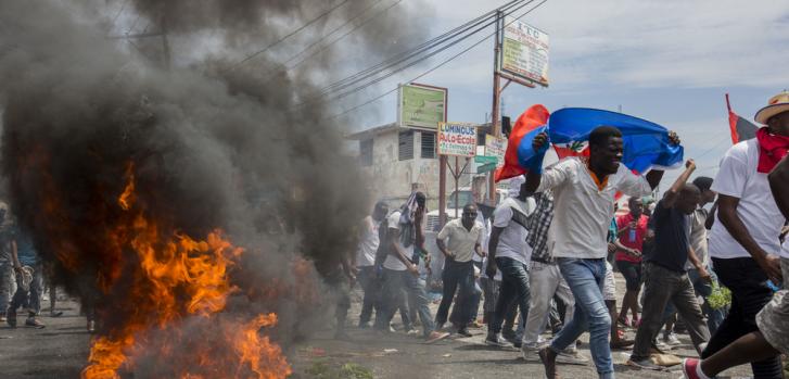 Haití decreta estado de emergencia tras fuga masiva de presos en Puerto Príncipe