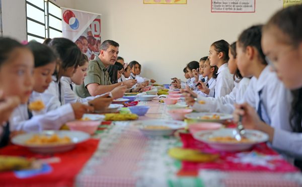 Ratifican que programa “Hambre Cero” no elimina desayuno ni merienda escolar