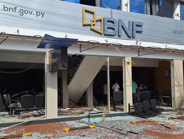 Asalto a BNF en Natalio: policía nacional trabaja en reforzar la seguridad de la zona