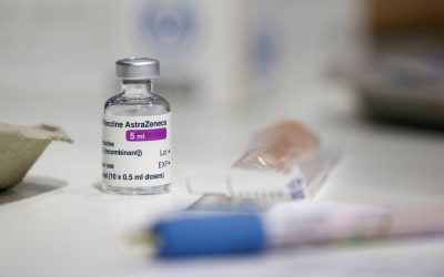 ¿Por qué la vacuna de AstraZeneca dejará de comercializarse en Europa?