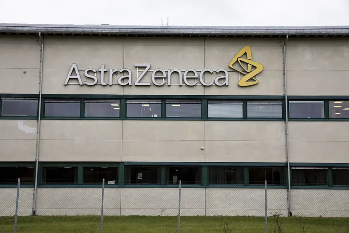 AstraZeneca retira su vacuna contra el Covid-19 a nivel mundial por posibles efectos secundarios