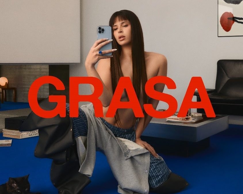 Nathy Peluso presenta ‘GRASA’: Un relato honesto y visualmente impactante