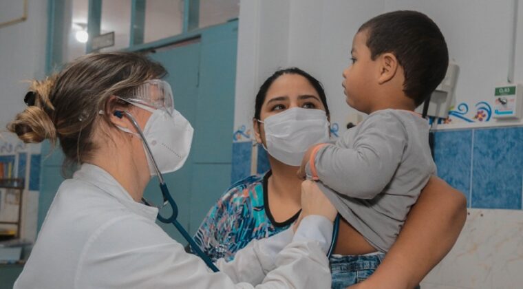 Alarmante cifra: más del 50% de hospitalizaciones por infecciones respiratorias afectan a niños