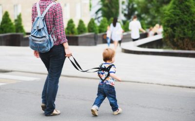 Pediatra pide no “satanizar” uso de arnés para niños