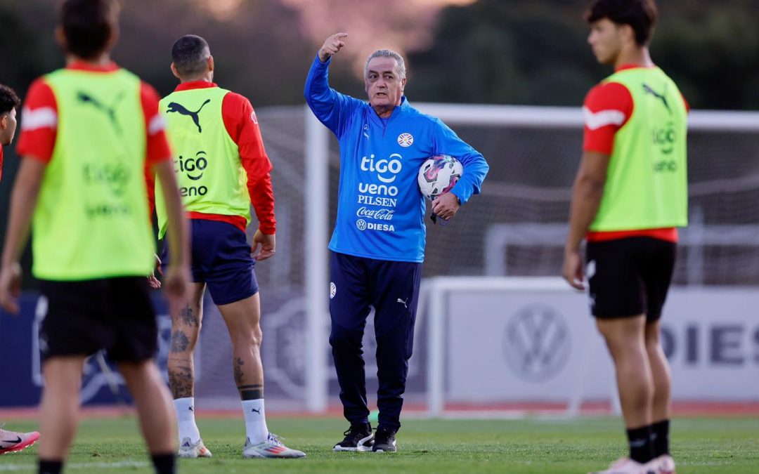 Albirroja: Alfaro confirmó la lista para la doble fecha de Eliminatorias