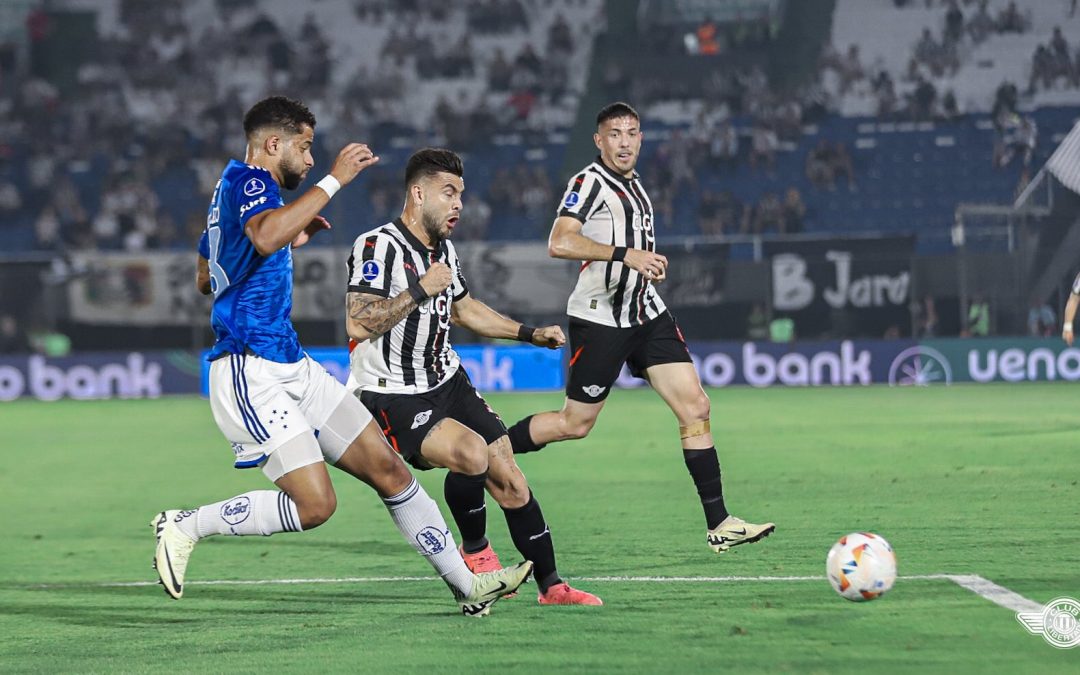 Sudamericana: Libertad cayó ante Cruzeiro en la ida de cuartos