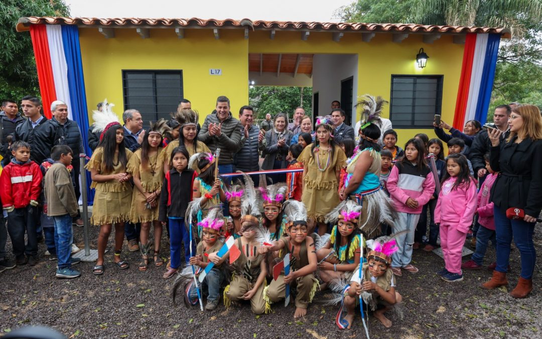 Gobierno nacional hizo entrega de 130 viviendas a comunidades indígenas