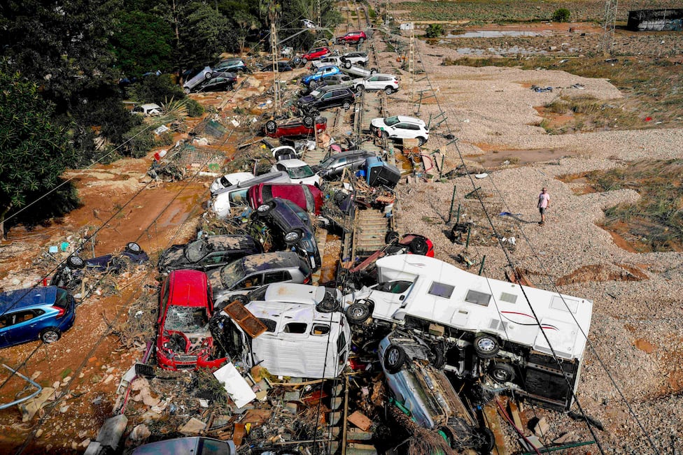 Inundaciones en España: asciende a 140 la cifra de muertos y hay decenas de desaparecidos