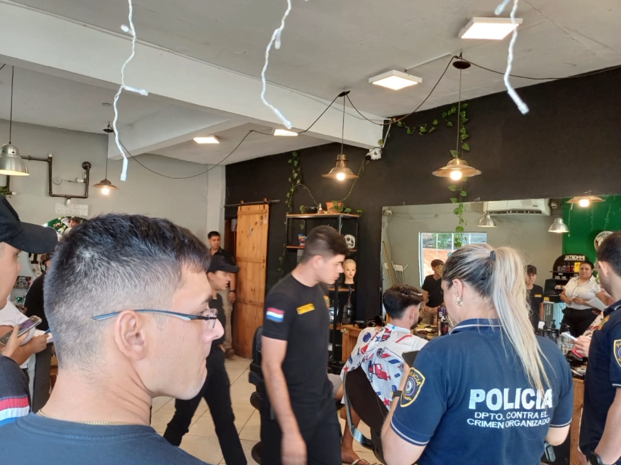 Capiatá: detuvieron a barberos que presuntamente captaban clientes para actos sexuales