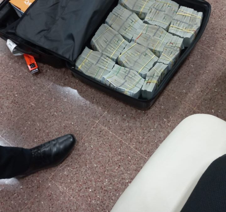 Colombianos detenidos con USD 900 mil fueron liberados