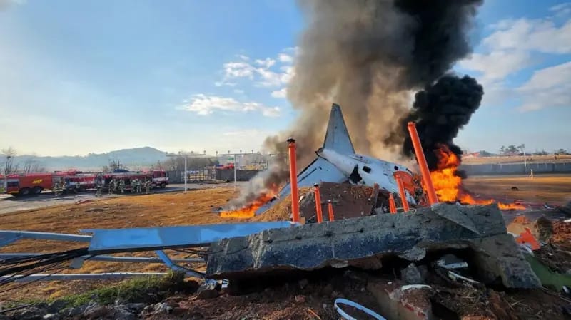 Accidente aéreo en Corea del Sur deja al menos 177 fallecidos