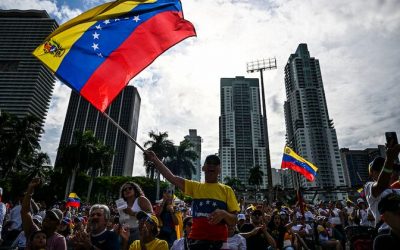 Oposición de Venezuela marcha contra la investidura de Maduro