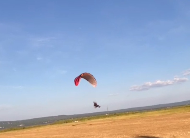 Accidente en parapente deja un fallecido en Patiño