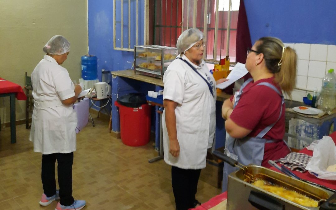 Anuncian estrictos controles en cantinas de instituciones educativas