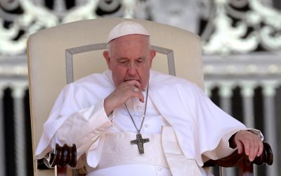 El Vaticano informó que la salud del Papa Francisco empeoró