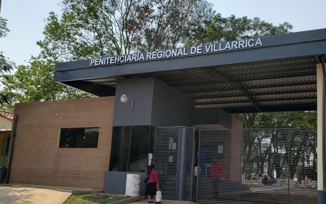 Dos detenidos tras intento de fuga de reos del PCC en Villarrica