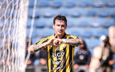 Con doblete de Fer Fer, Guaraní venció a 2 de Mayo y se adueña de la punta