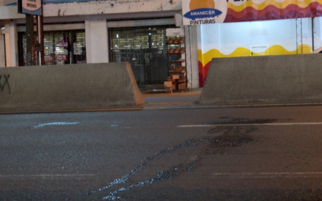 Motociclistas gravemente heridos tras maniobra imprudente en Capiatá