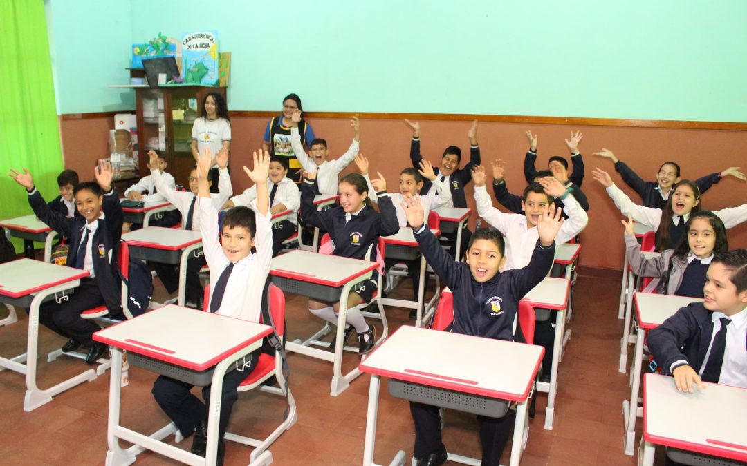Entrega de muebles se realiza por la noche para no interrumpir clases, afirman desde Itaipú