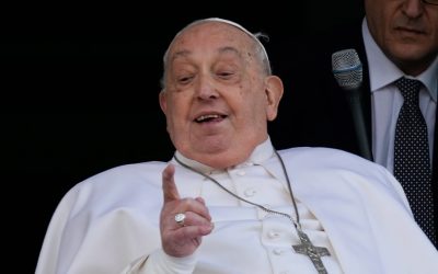 Después de un mes, el Papa Francisco regresó al Vaticano