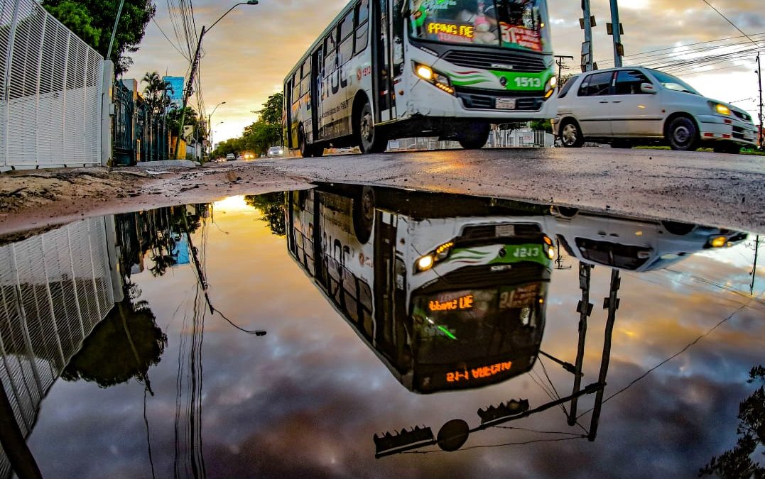 Anuncian un fin de semana fresco a cálido con lluvias y tormentas